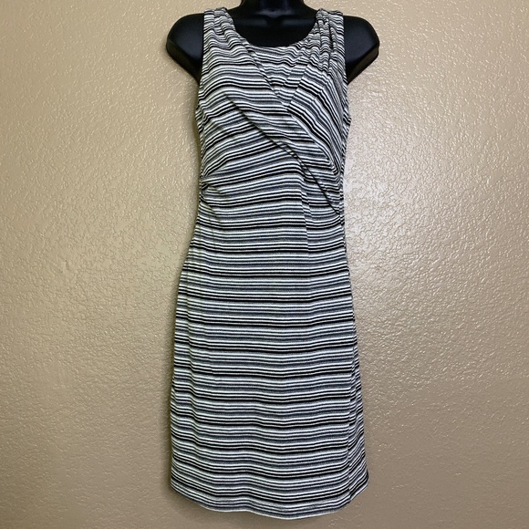 Bordeaux Dresses & Skirts - Bordeaux Los Angeles Anthropologie Black Dress Med